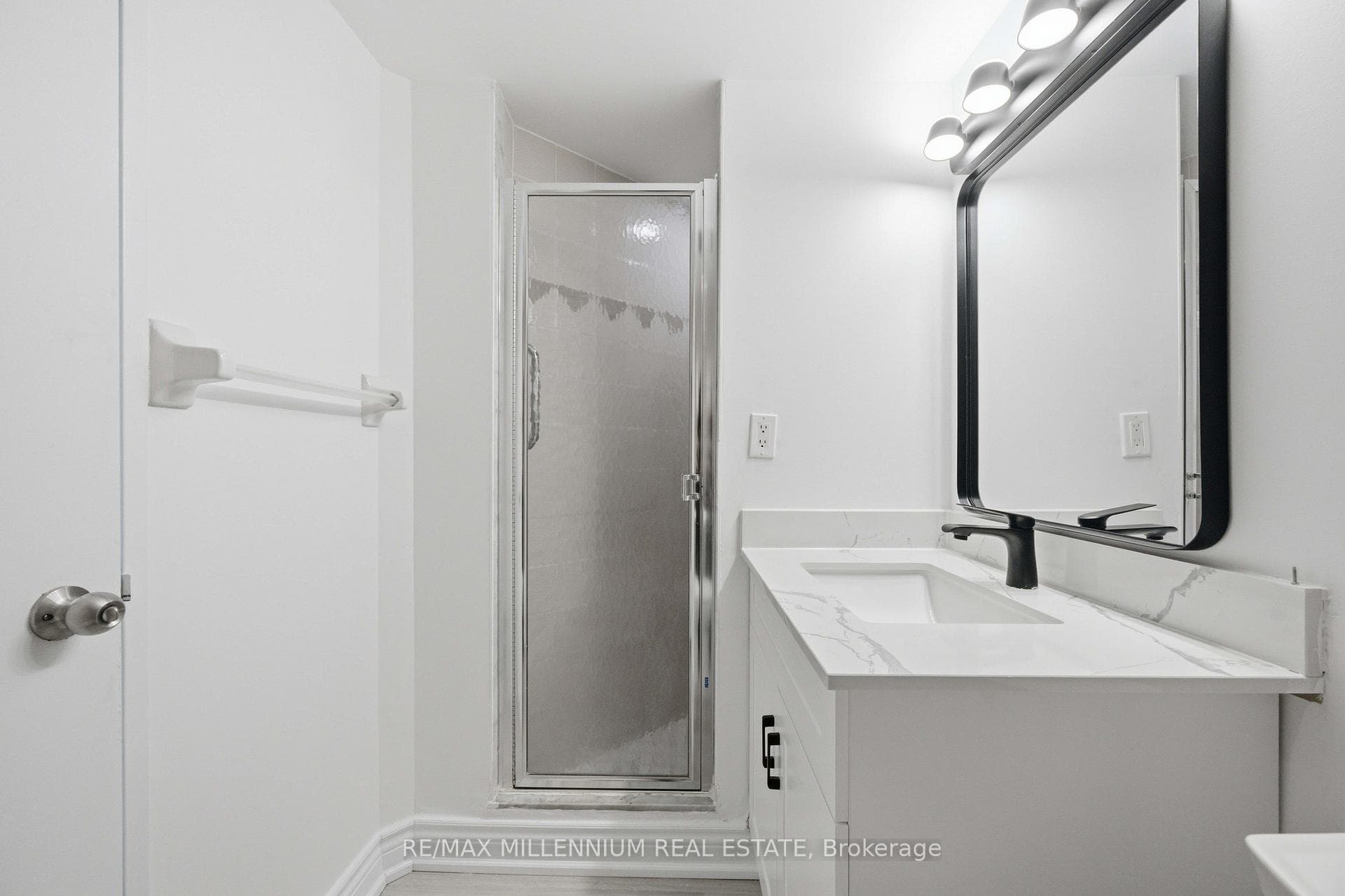 3050 Ellesmere Road Unit 906 photo 34