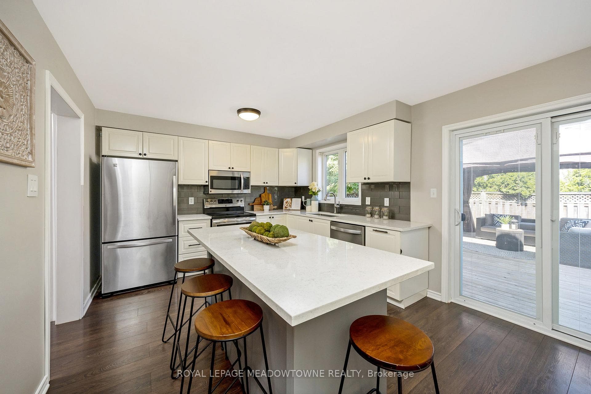 207 Sherwood Road photo 10