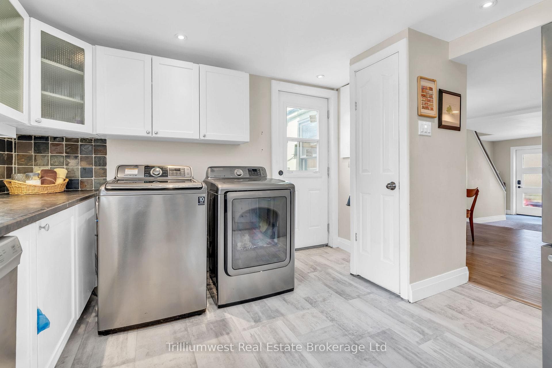 4 Dufferin Street photo 18