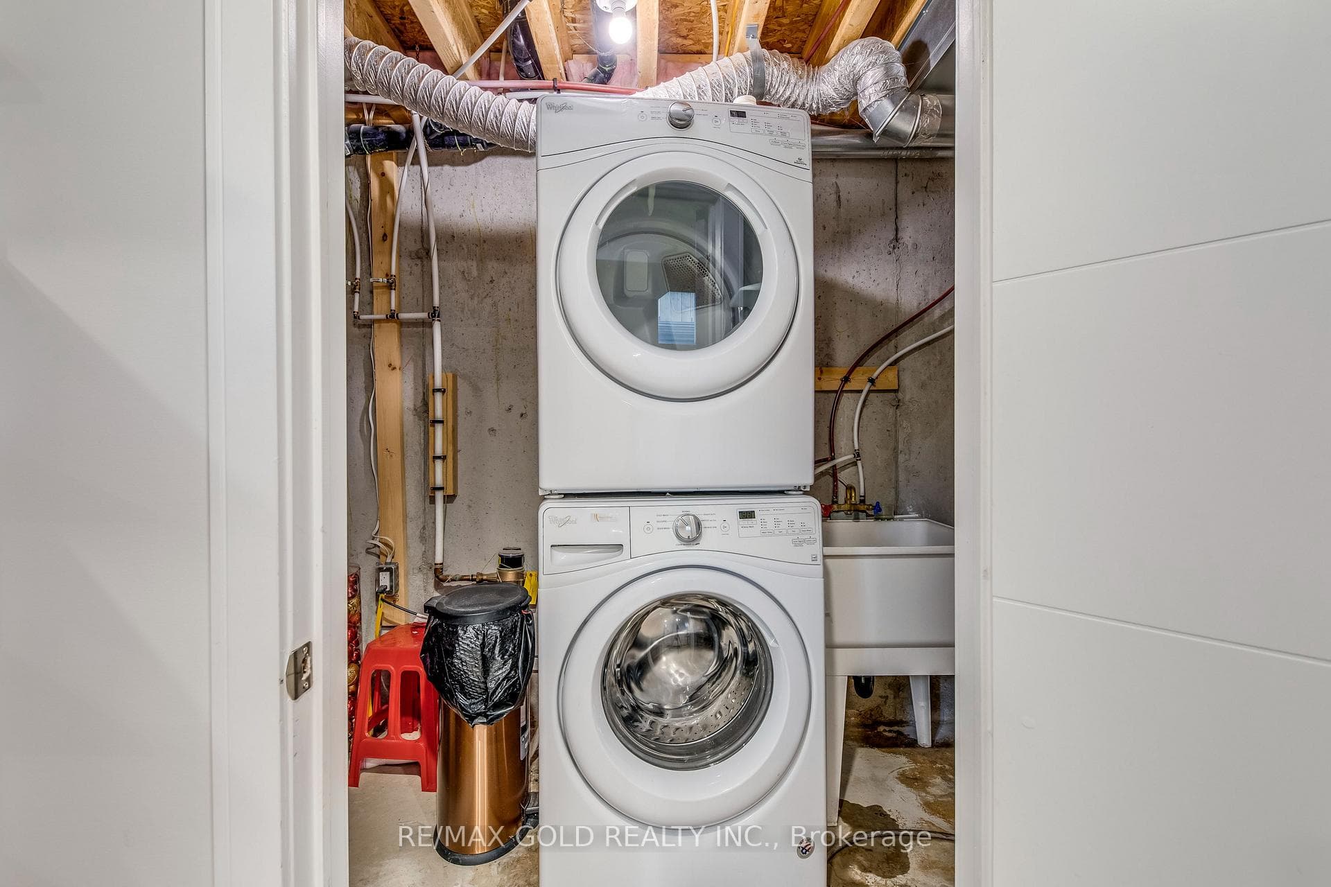 561 Mermaid Crescent photo 42