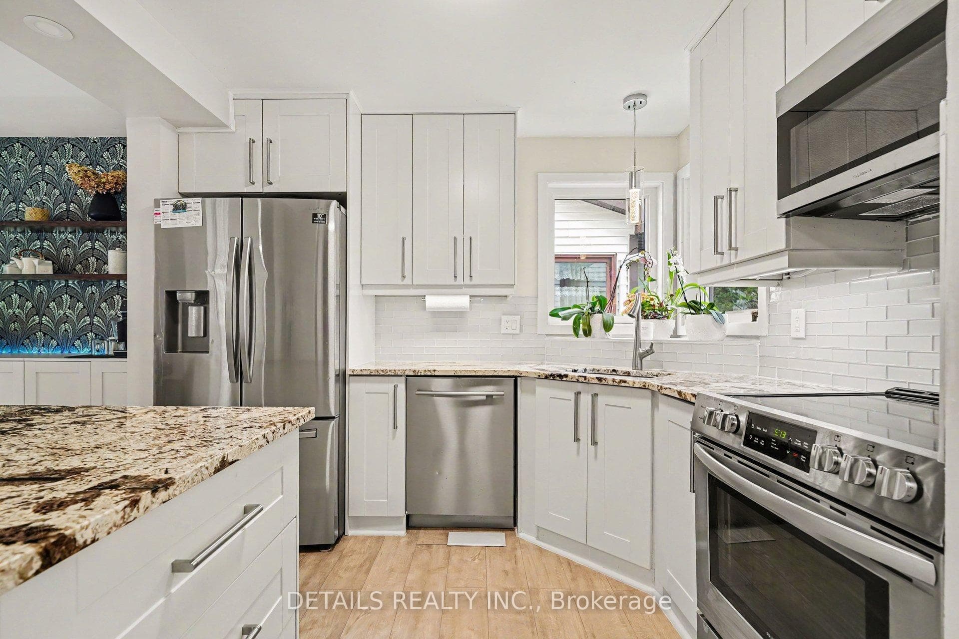 13 Willowview Way photo 4