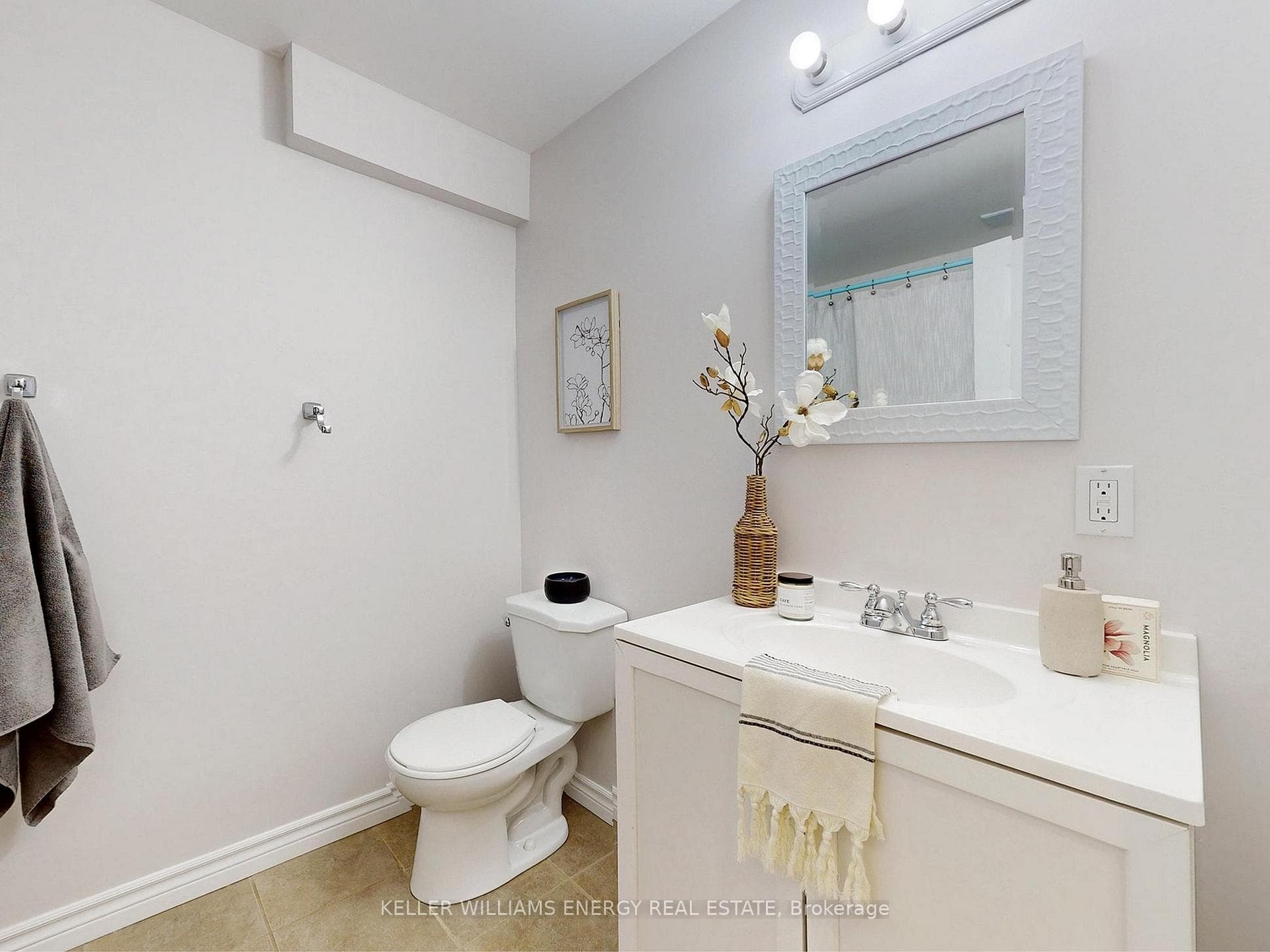 207 The Meadows Avenue photo 23