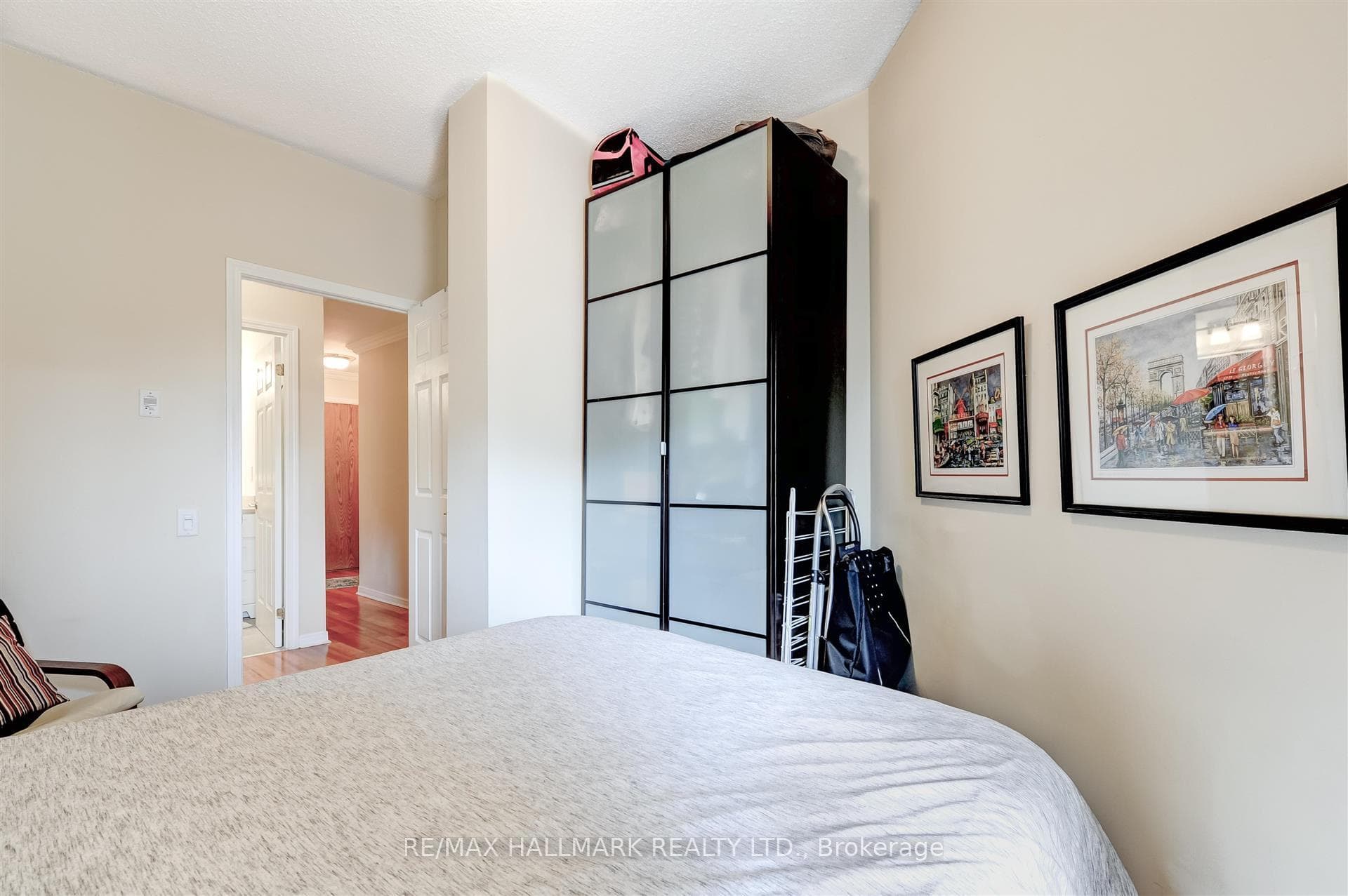 115 Richmond Street Unit 803 photo 24