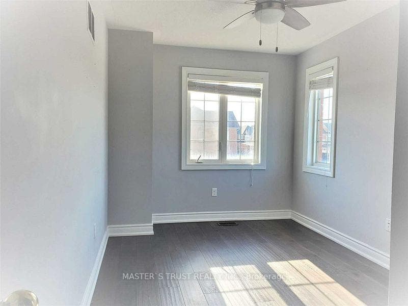 11940 Tenth Line photo 12
