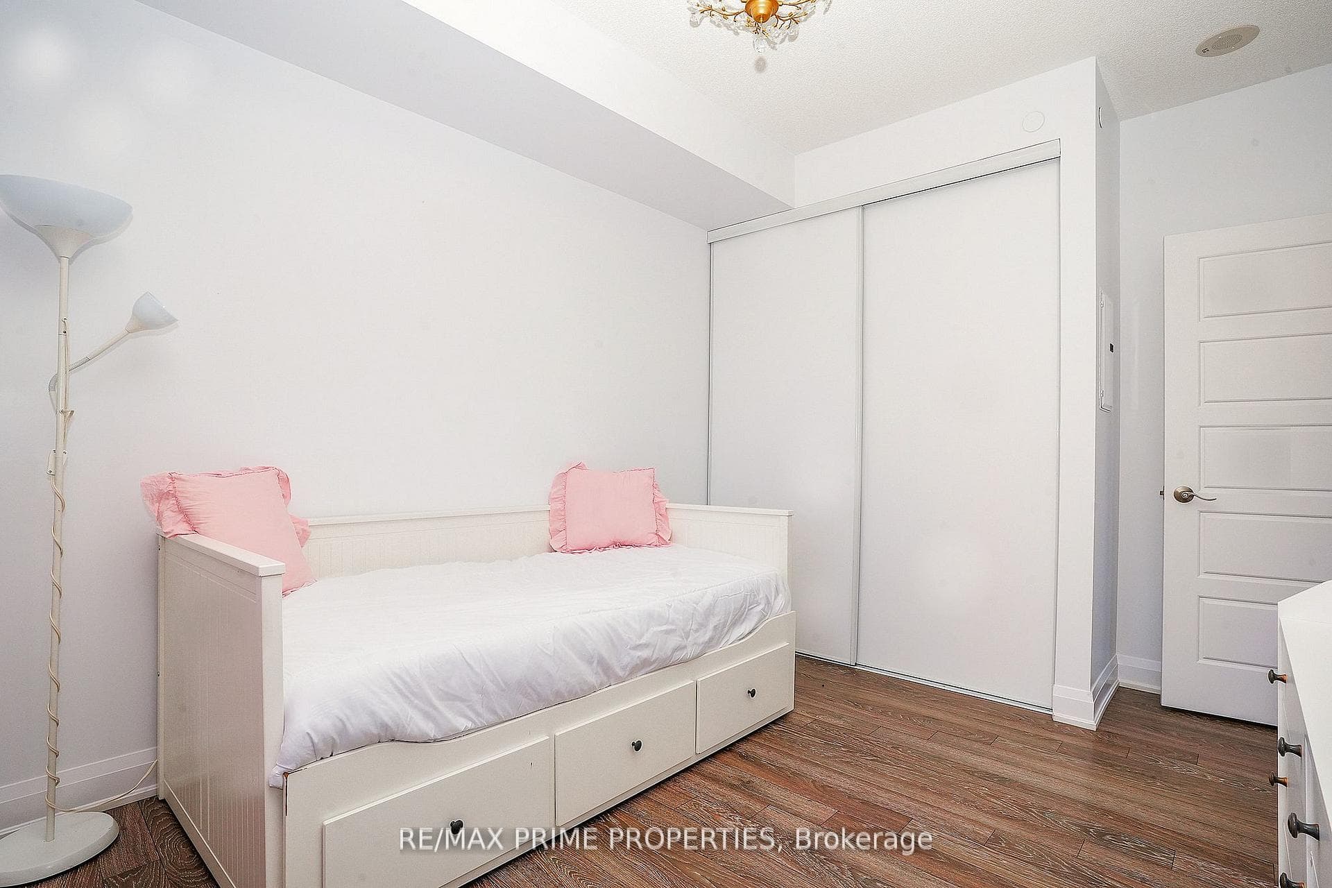 8228 Birchmount Road Unit 510 photo 23