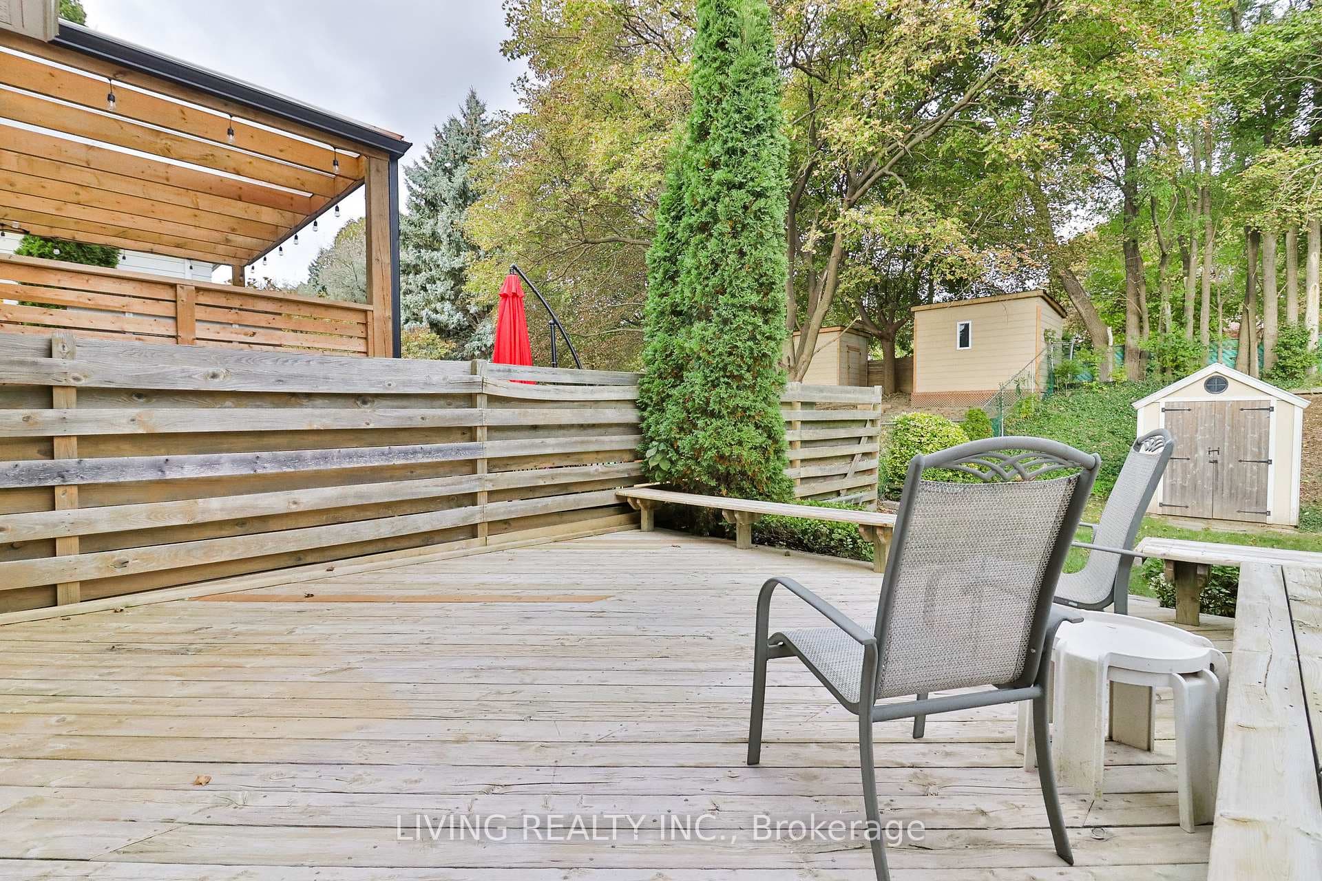 118 Loganberry Crescent photo 35