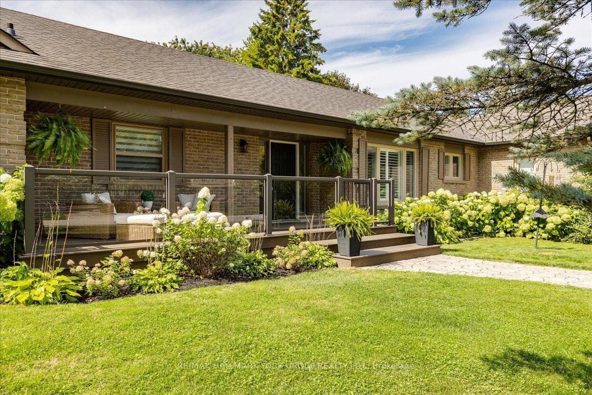 501 Samuel Harper Court photo 2