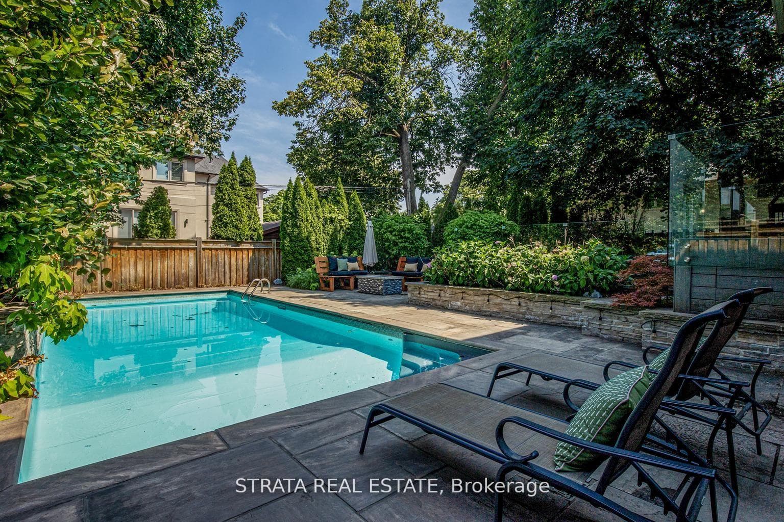 33 Shadwick Drive photo 39