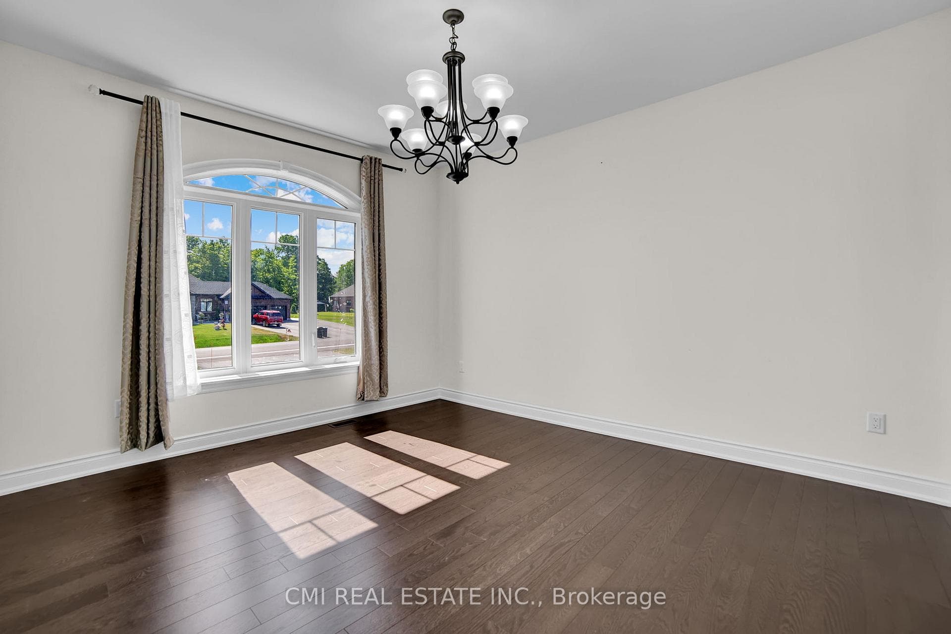 22 Birchwood Lane photo 6