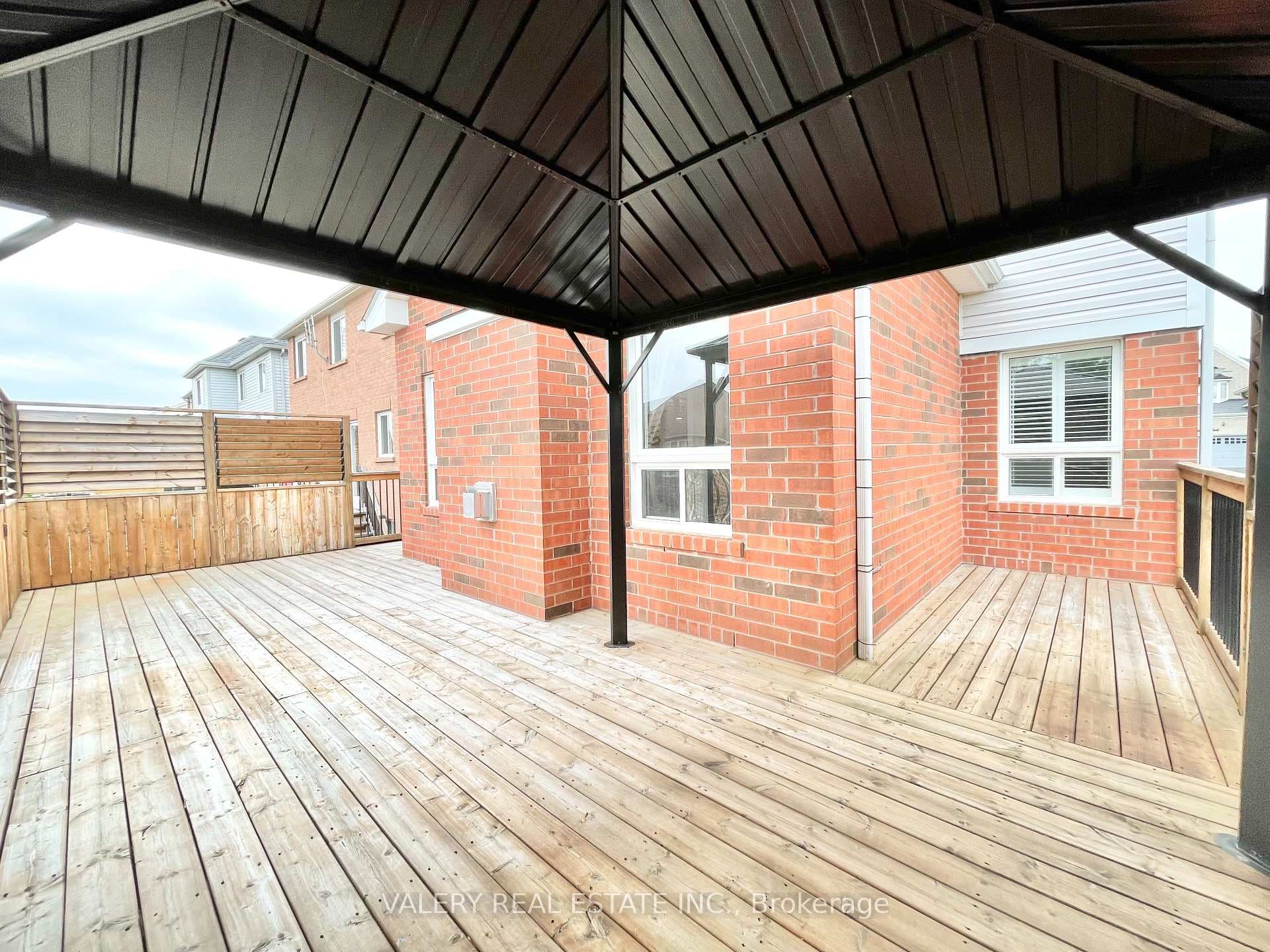 687 Blackwood Boulevard Unit 1 photo 24