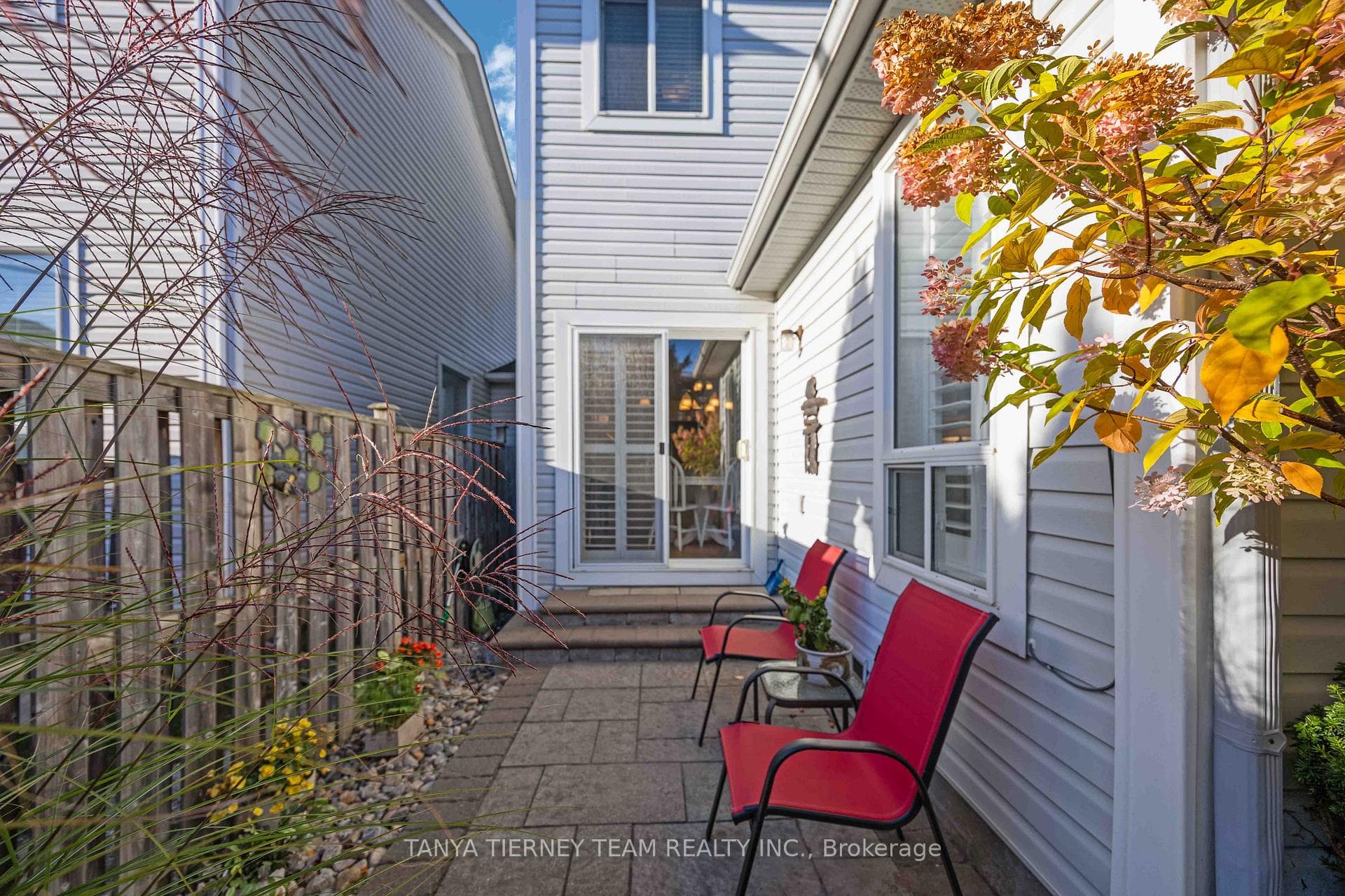 76 Northgrove Crescent photo 39