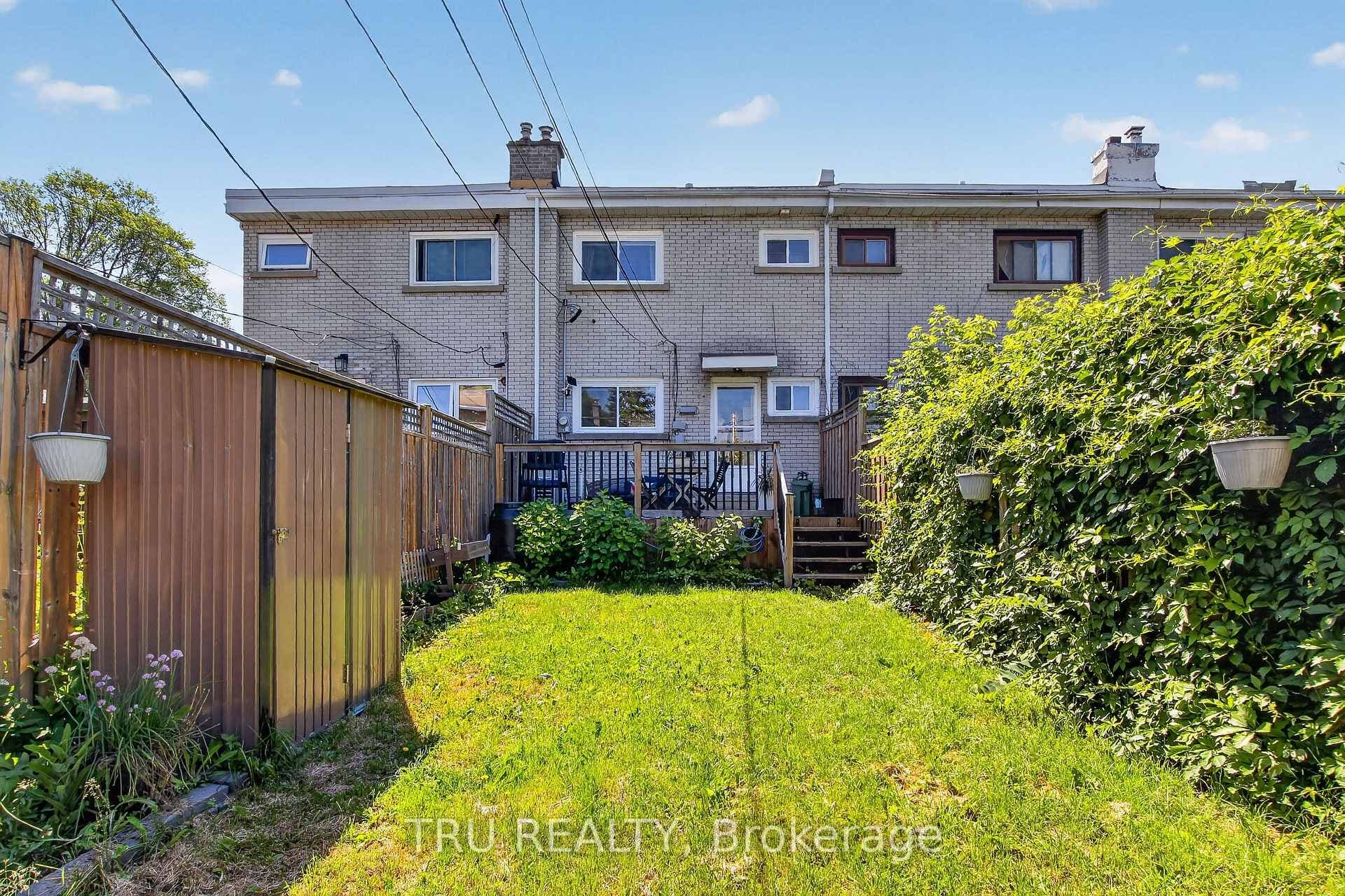 1253 Emperor Avenue photo 30