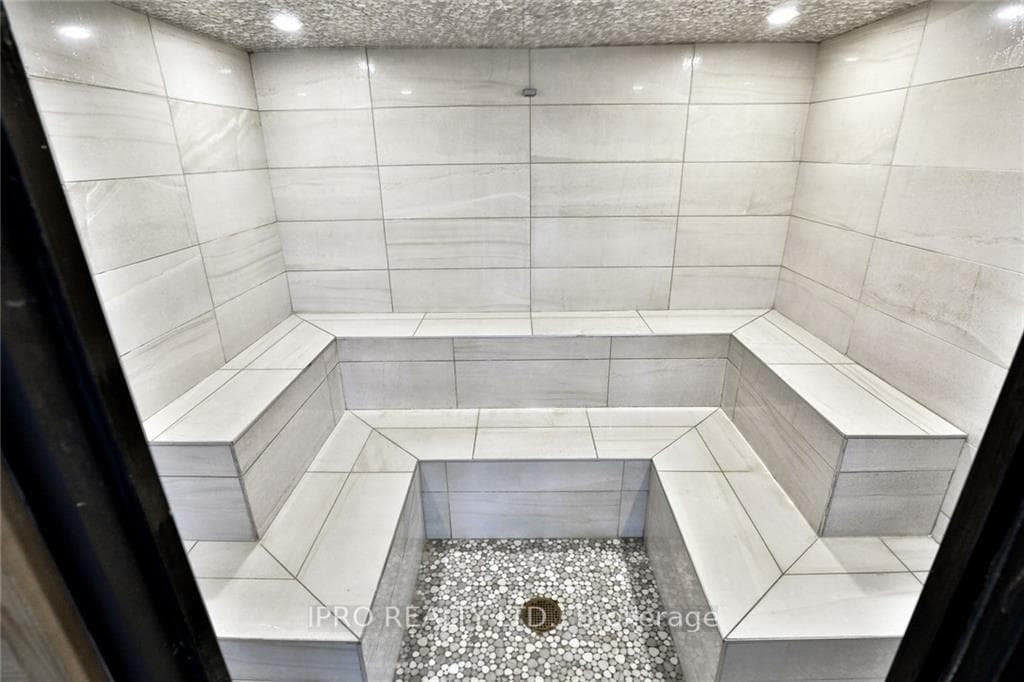 150 Charlton Avenue Unit 3201 photo 15