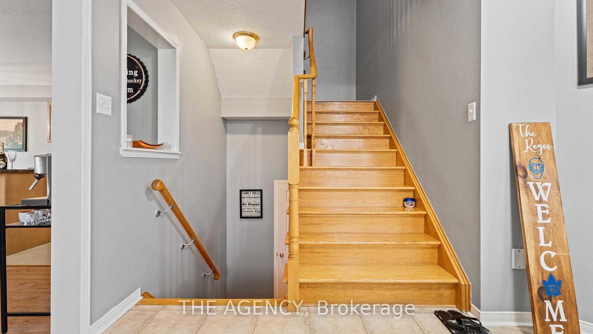 74 Duncan Avenue photo 17
