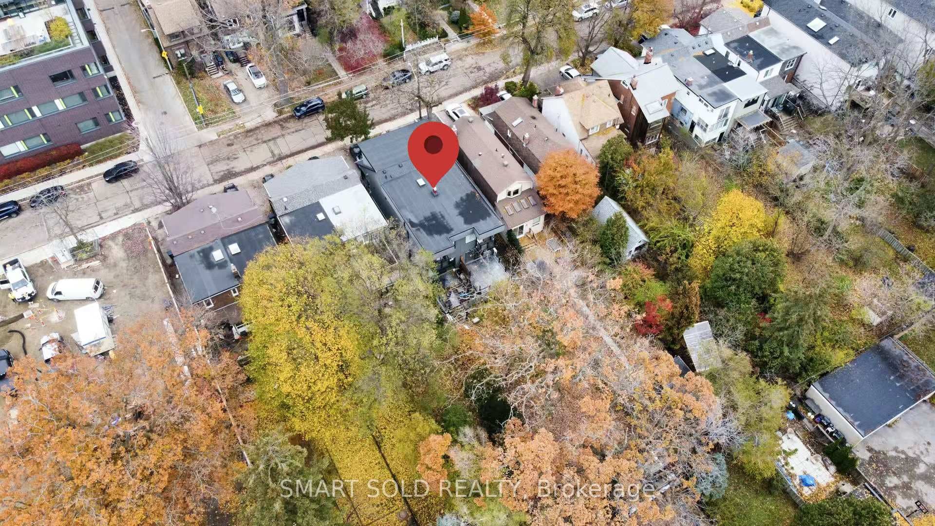 341 Balliol Street photo 3