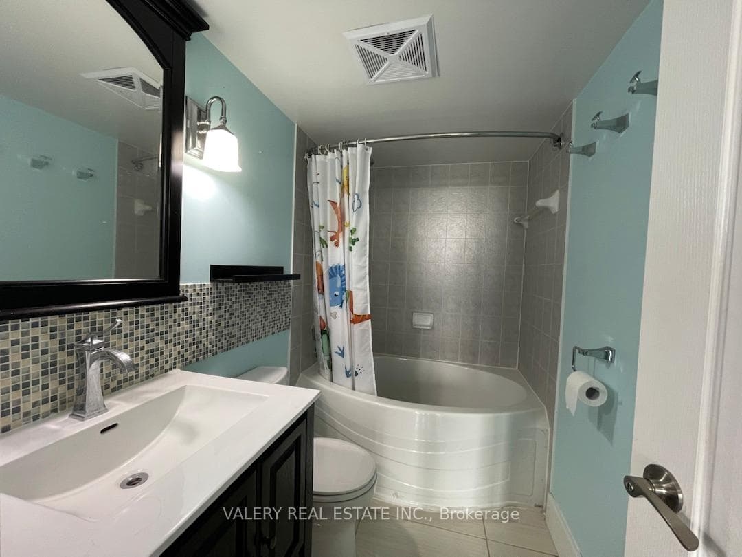 1140 Parkwest Place Unit 610 photo 13
