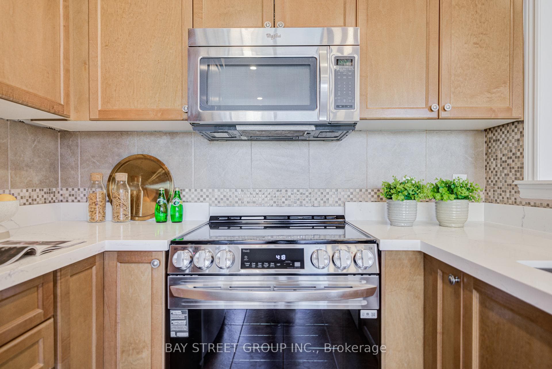 151 Windrow Street photo 27