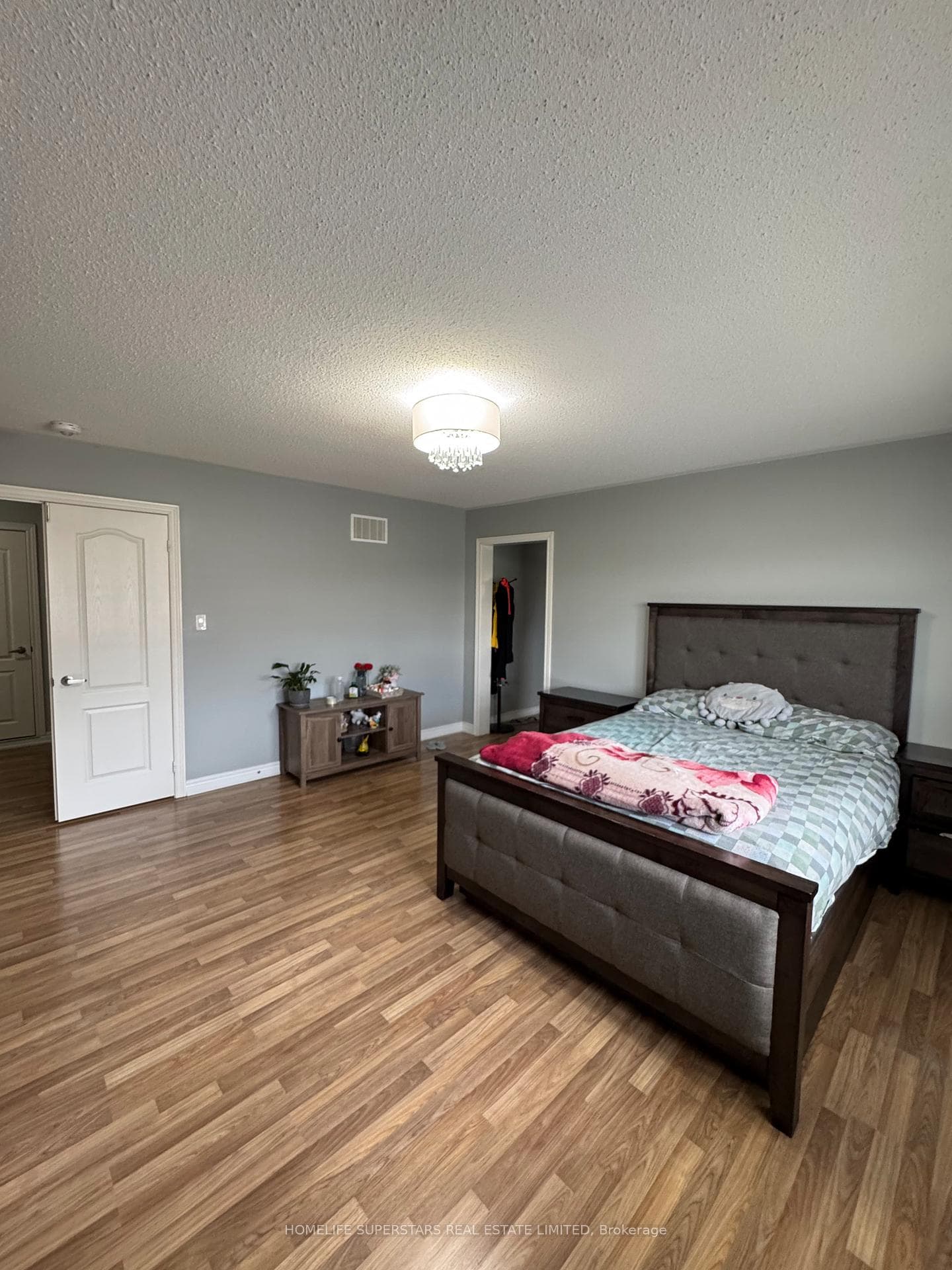 126 Martin Byrne Drive photo 25