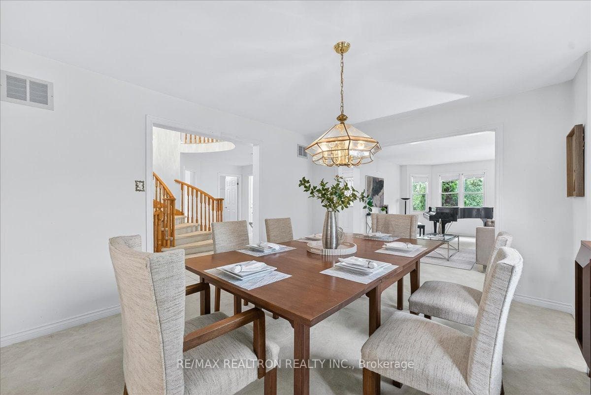 151 Lyndhurst Drive photo 21