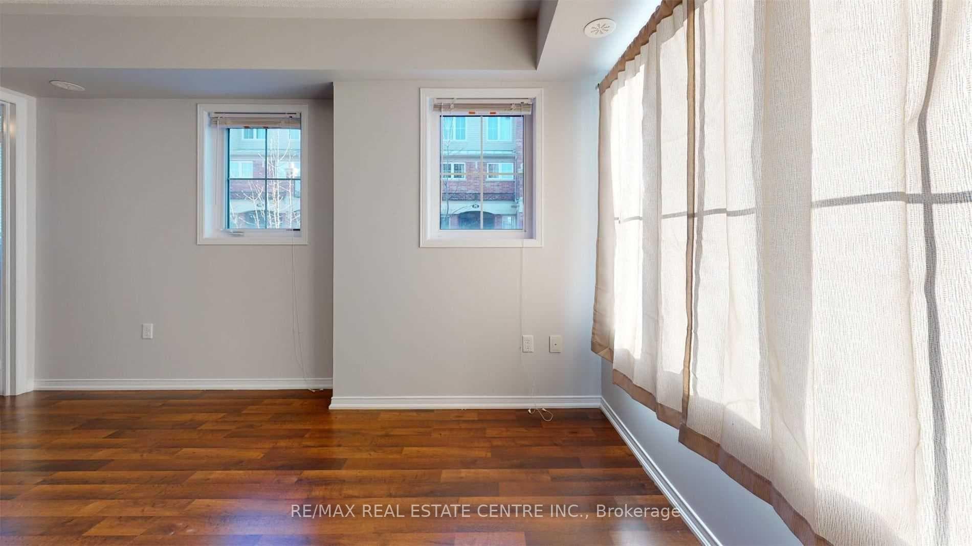 2488 Post Road Unit 18 photo 12