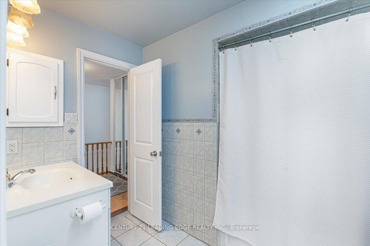 69 PARKINSON Road photo 14