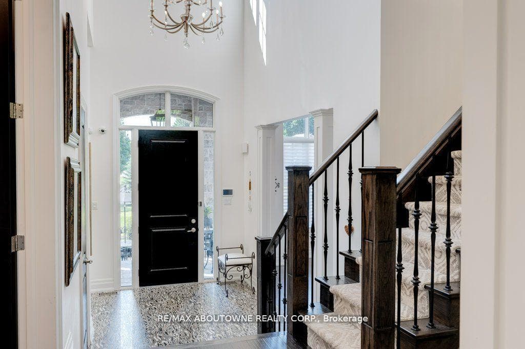 47 Legacy Lane photo 6