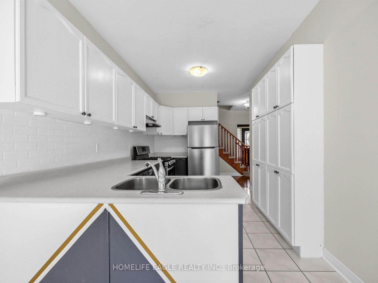 101 Downey Circle photo 16