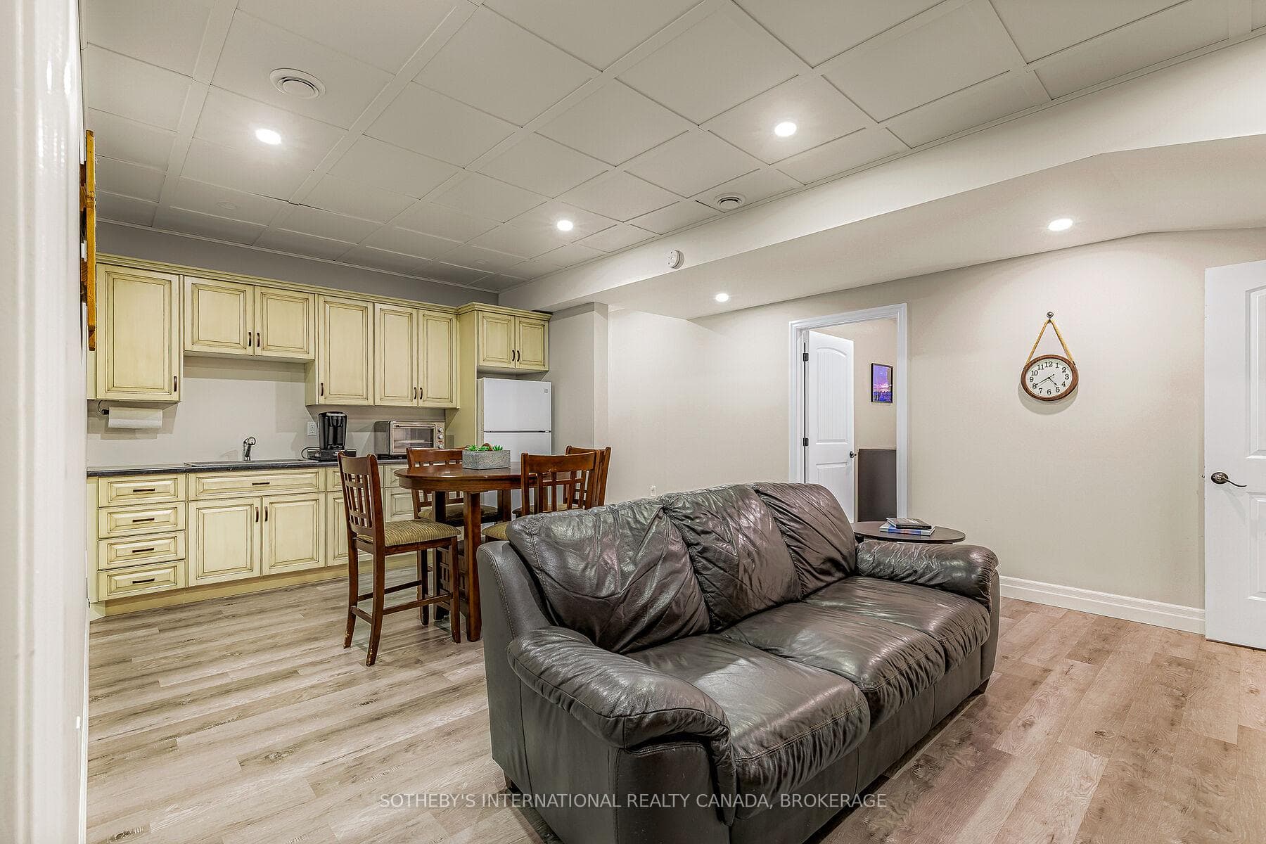 92 Reynolds Road photo 42
