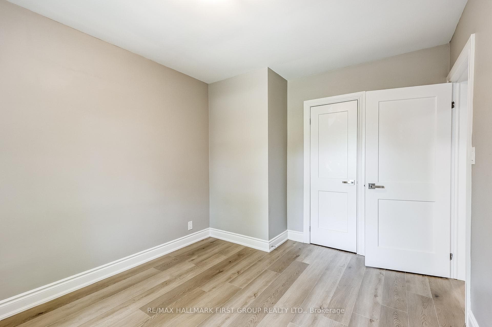 157 Eastmount Street photo 19