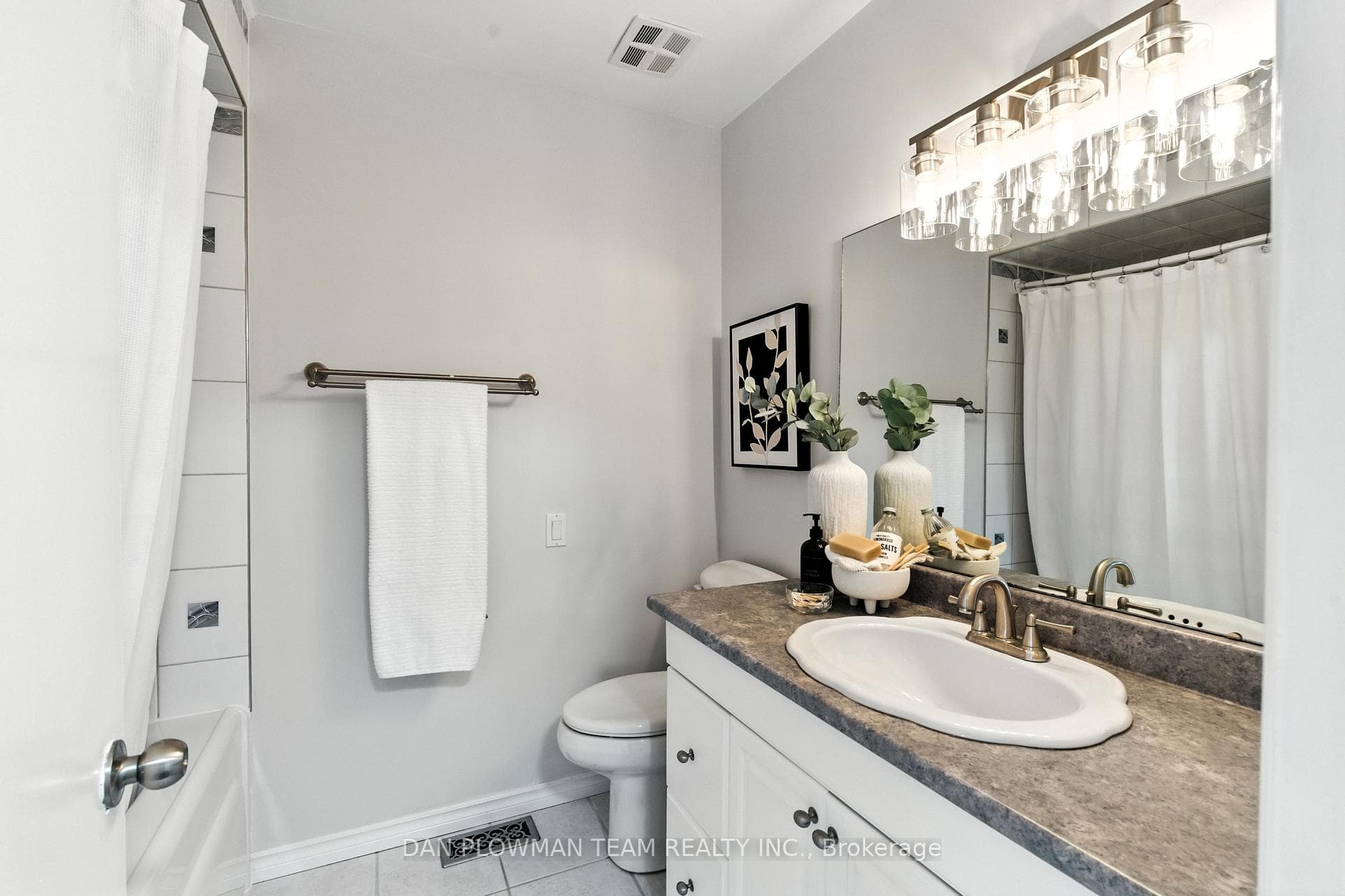 83 Sherwood Road photo 29