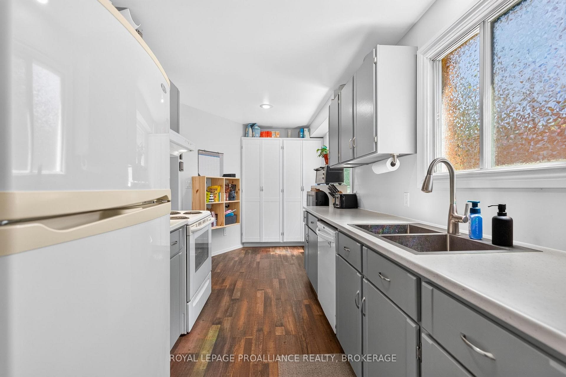 24 Balmoral Court photo 14