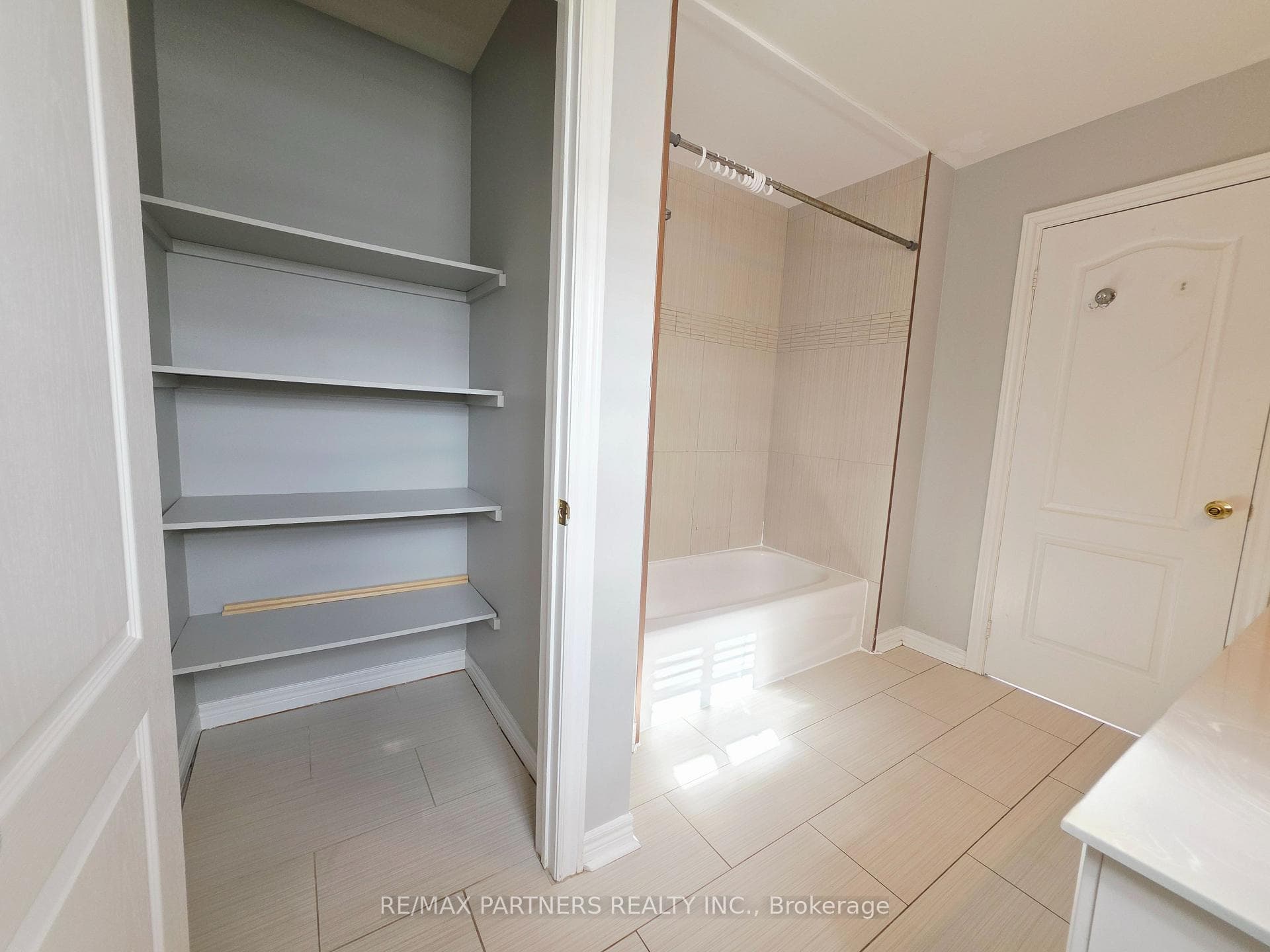 126 Collis Drive photo 25
