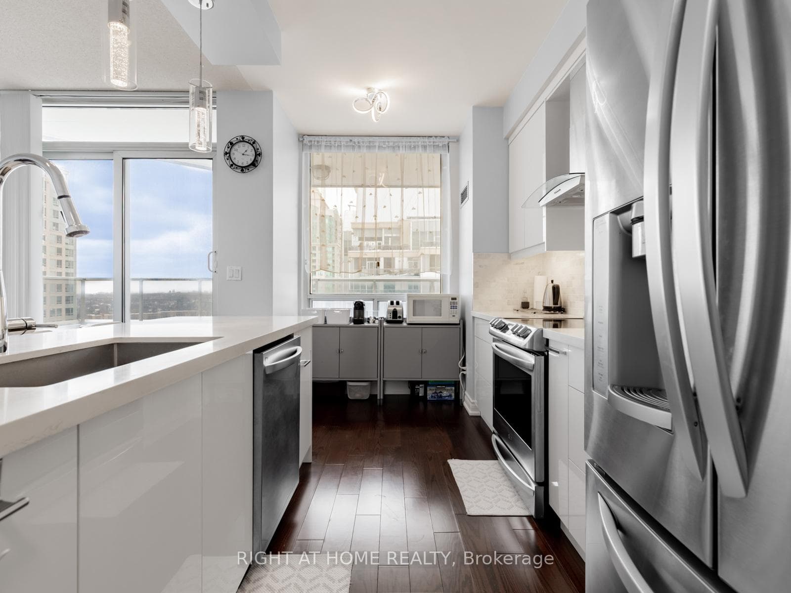 8 Rean Drive Unit 1909 photo 5