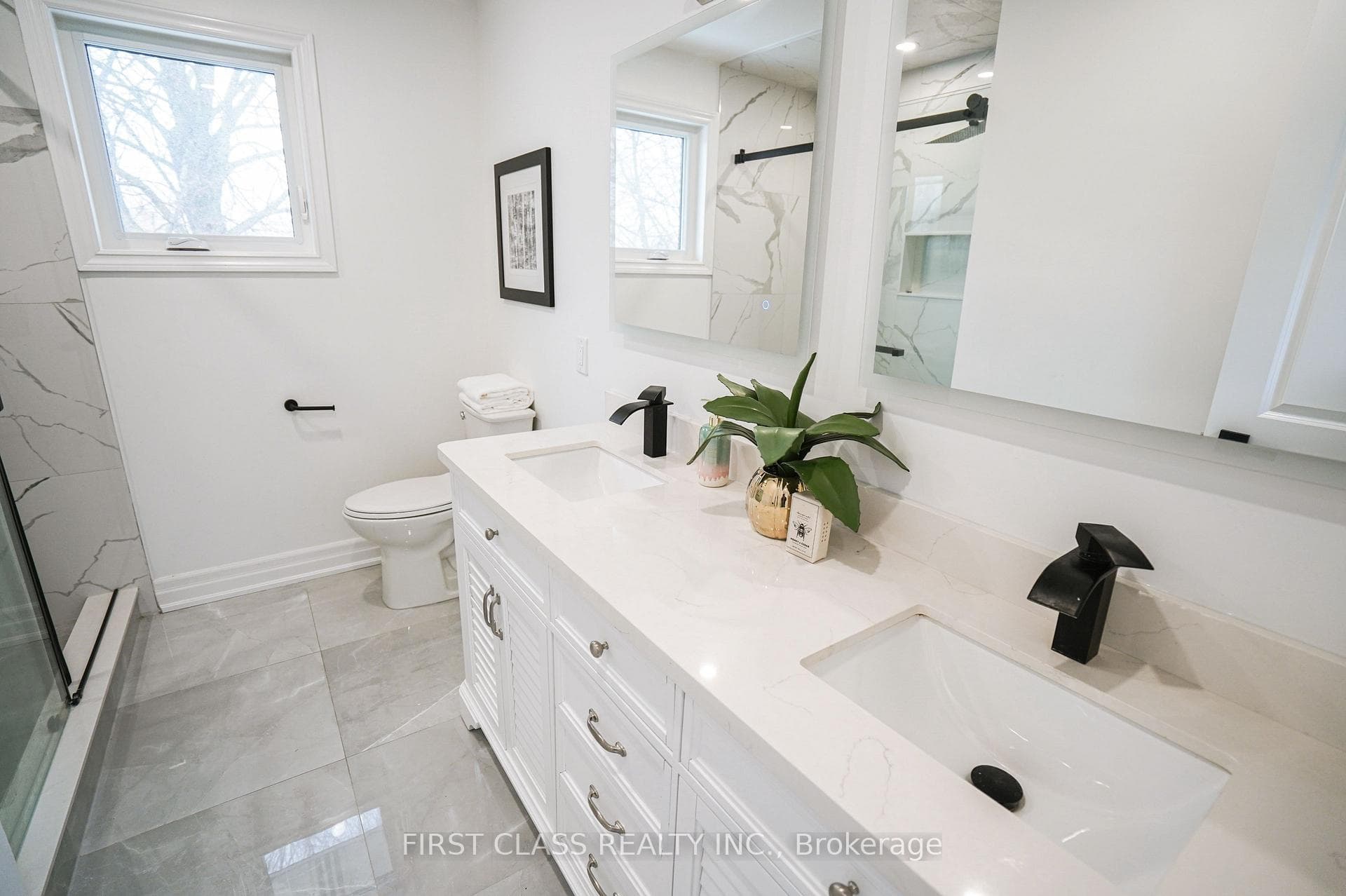12 Radford Crescent photo 19