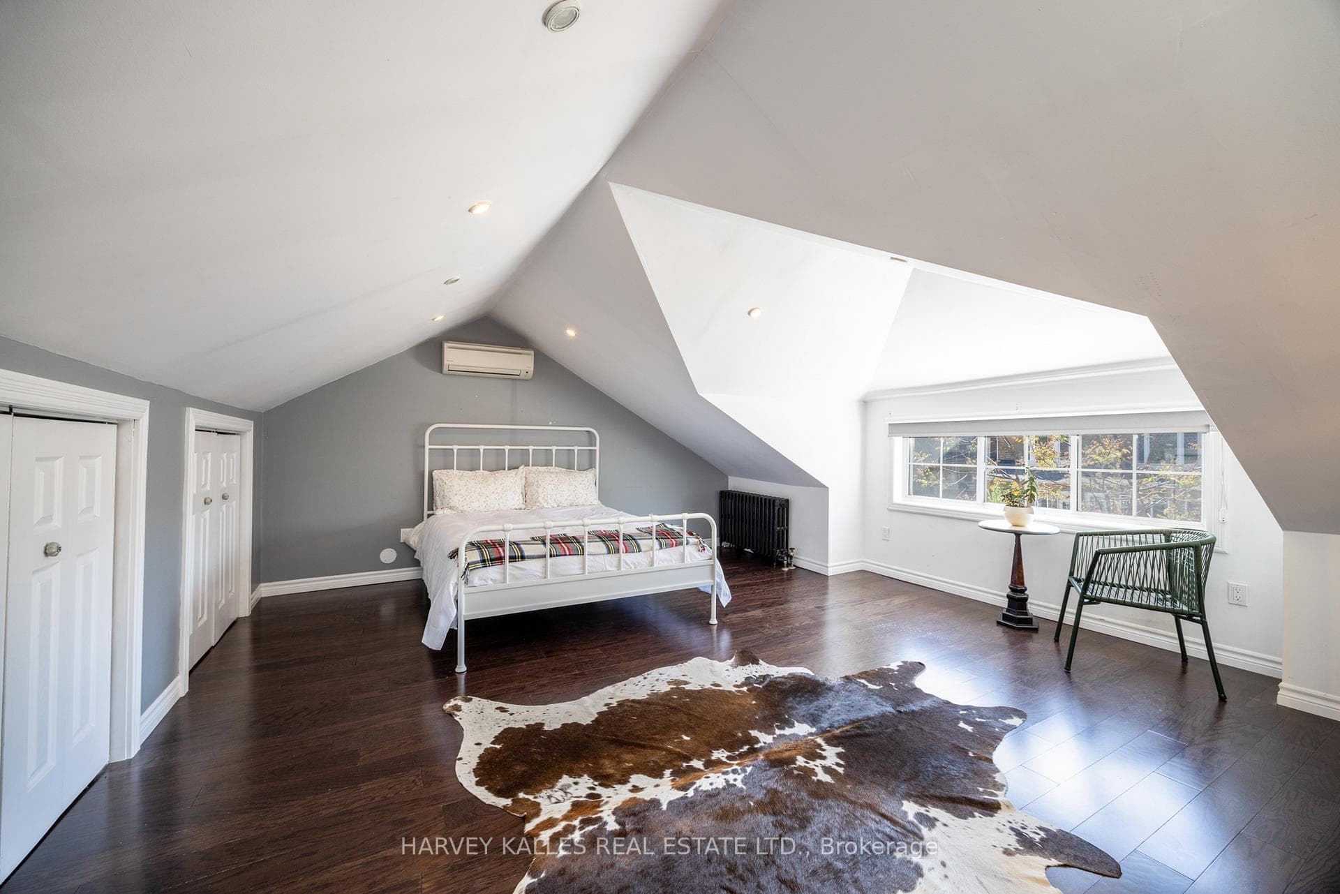 210 Gowan Avenue photo 35