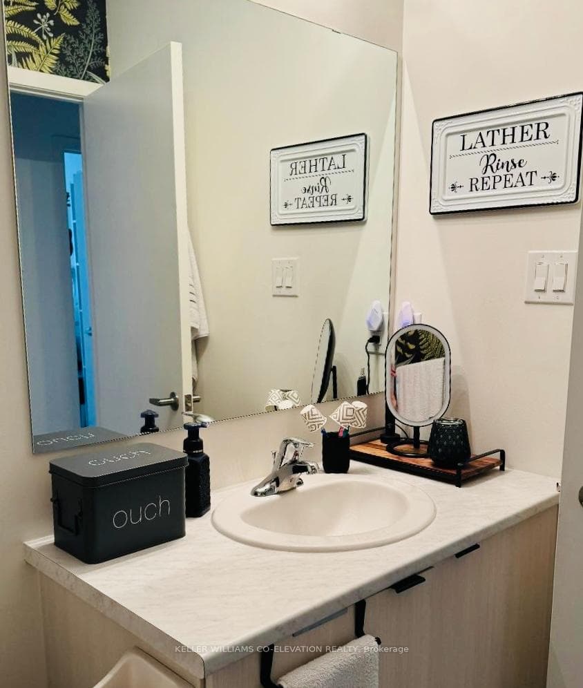 60 Orchid Place Drive Unit 6 photo 17