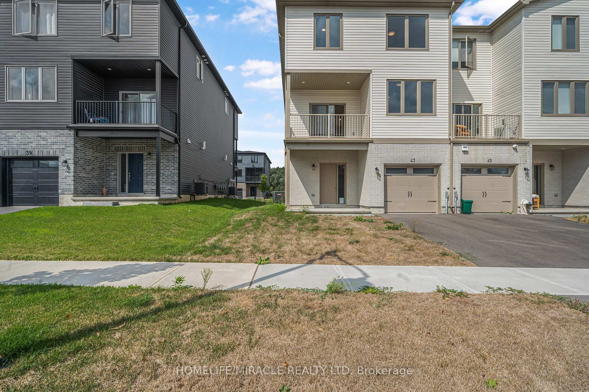 43 Markland Avenue photo 3