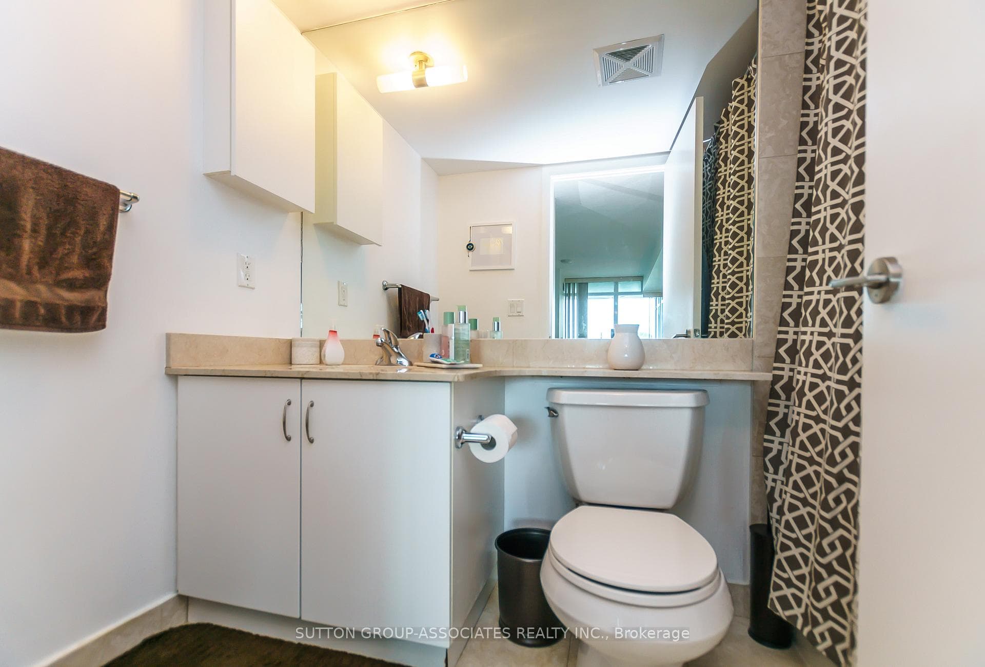 215 Fort York Boulevard Unit 507 photo 24
