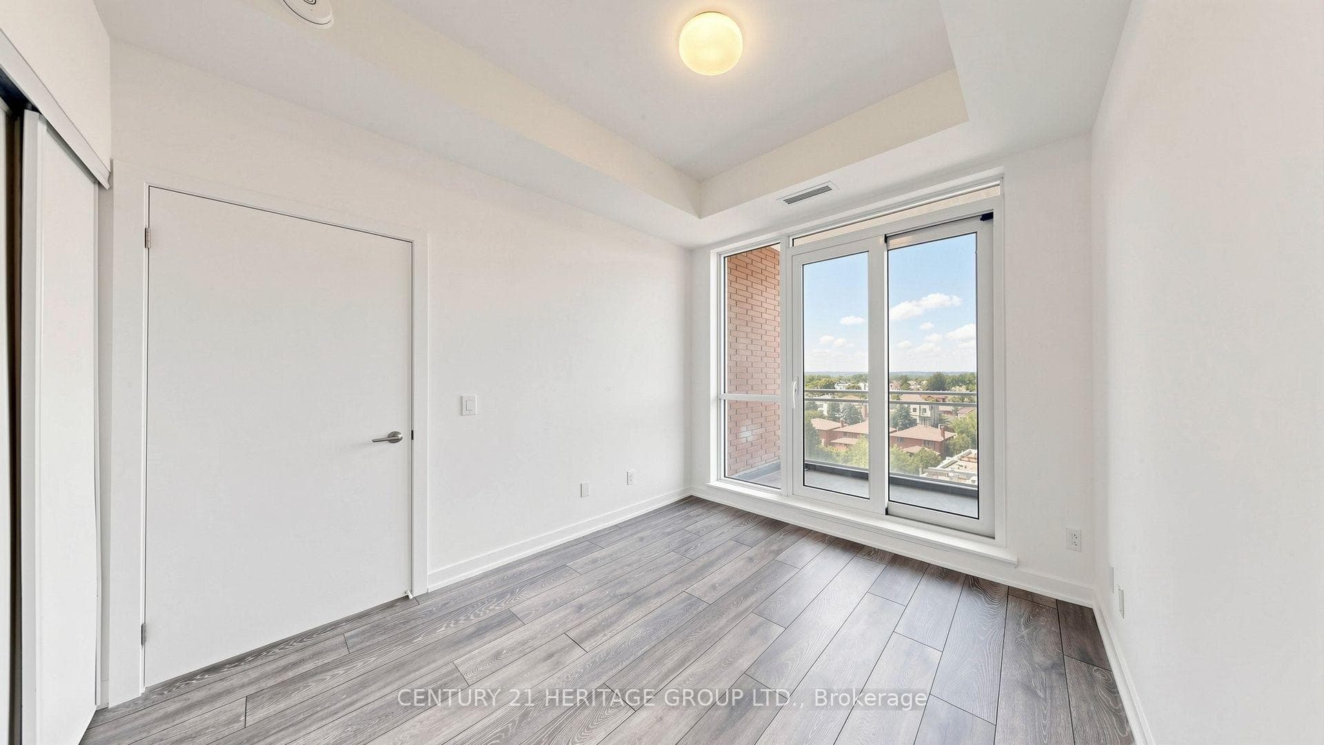 8888 Yonge Street Unit 622 photo 13