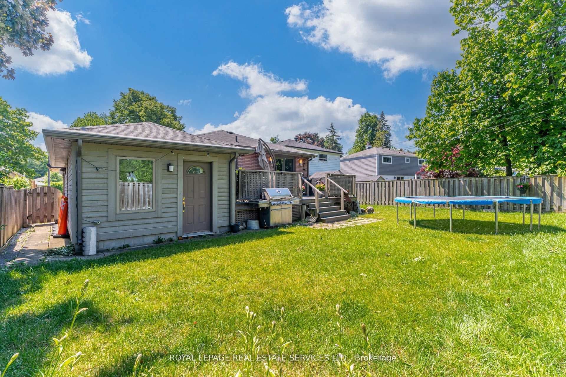 194 Sylvan Avenue photo 40