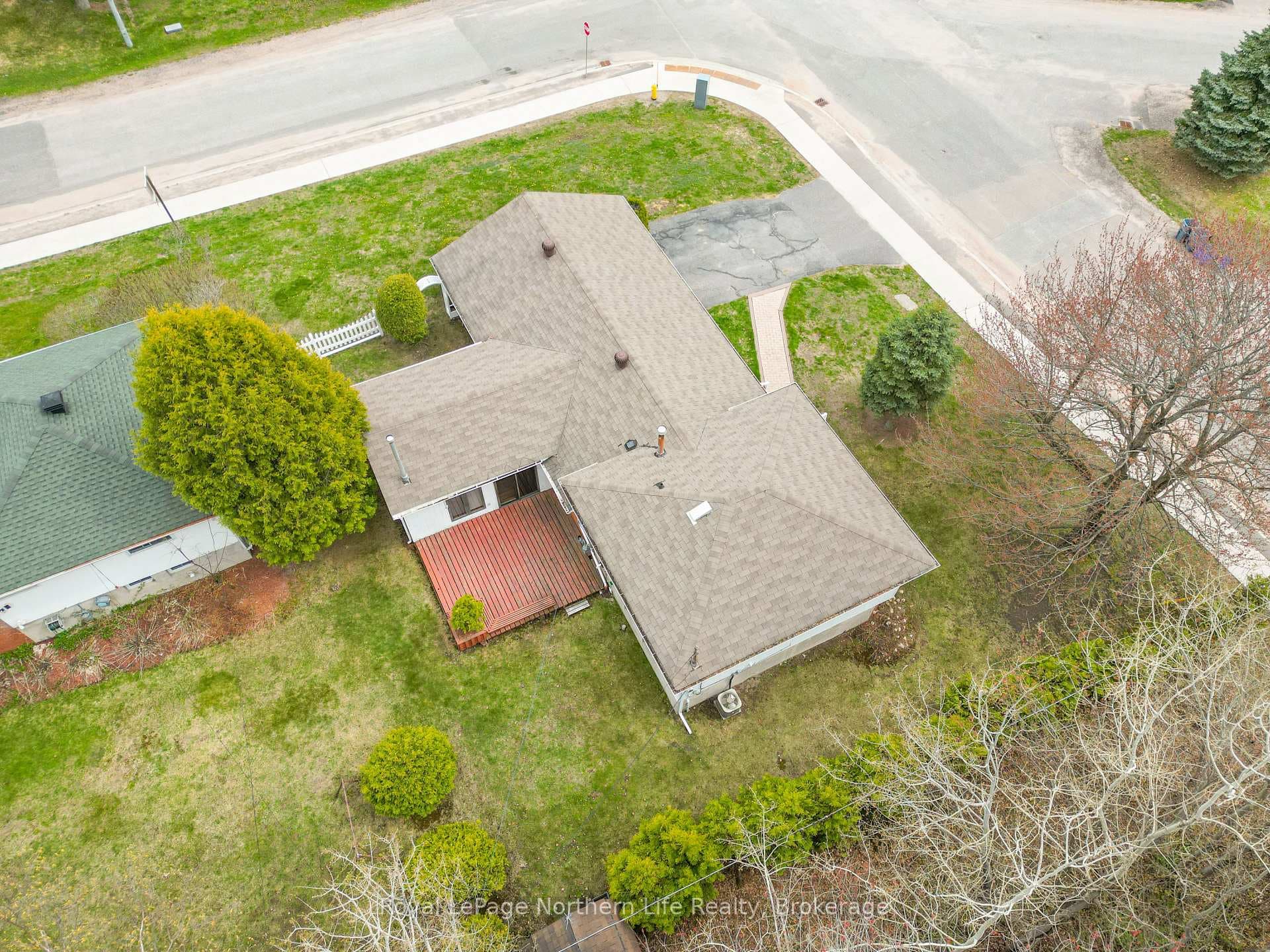 1608 Parkwood Drive photo 42