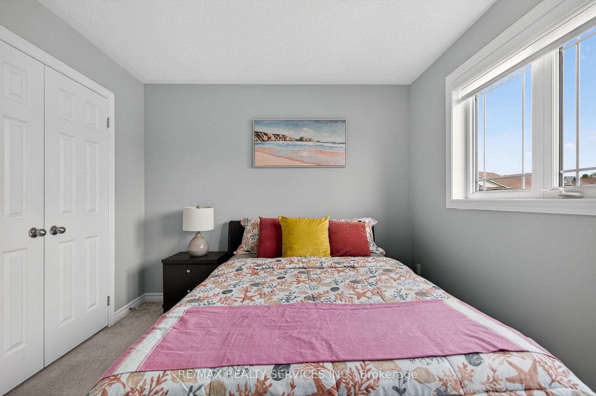 69 Mantz Crescent photo 34