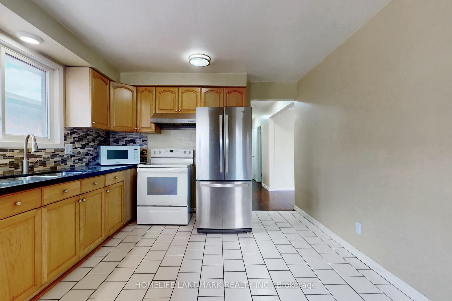 225 Pineway Boulevard photo 10