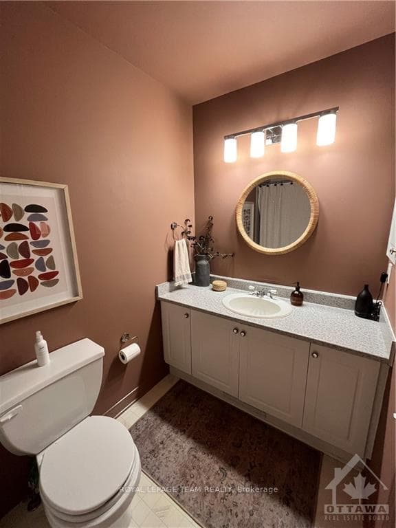 15 ASTORIA Crescent photo 19