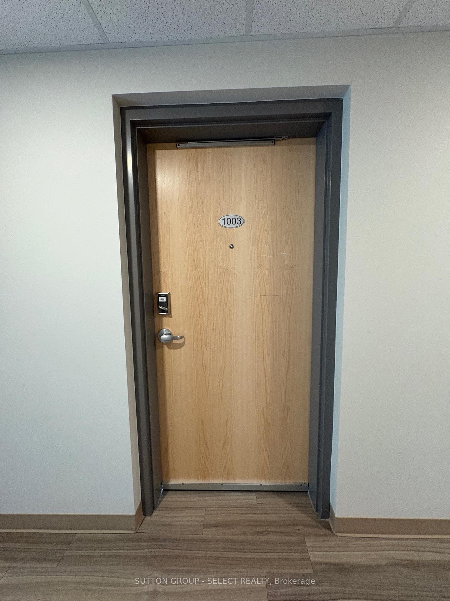 99 POND MILLS Road Unit 1003 photo 2