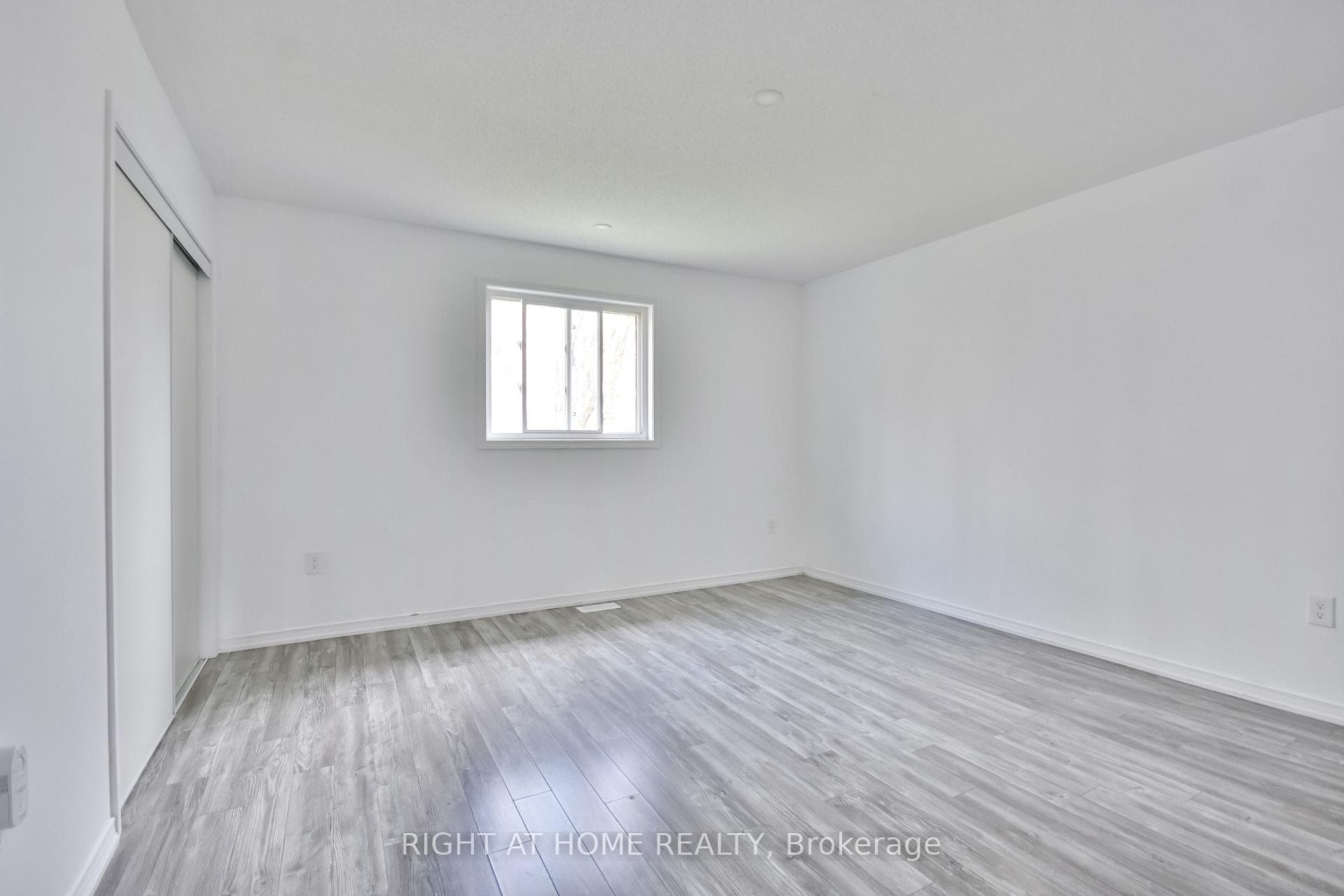 263 Diana Drive photo 21