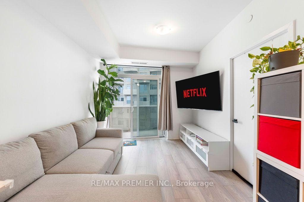 10 Abeja Street Unit 816 photo 7