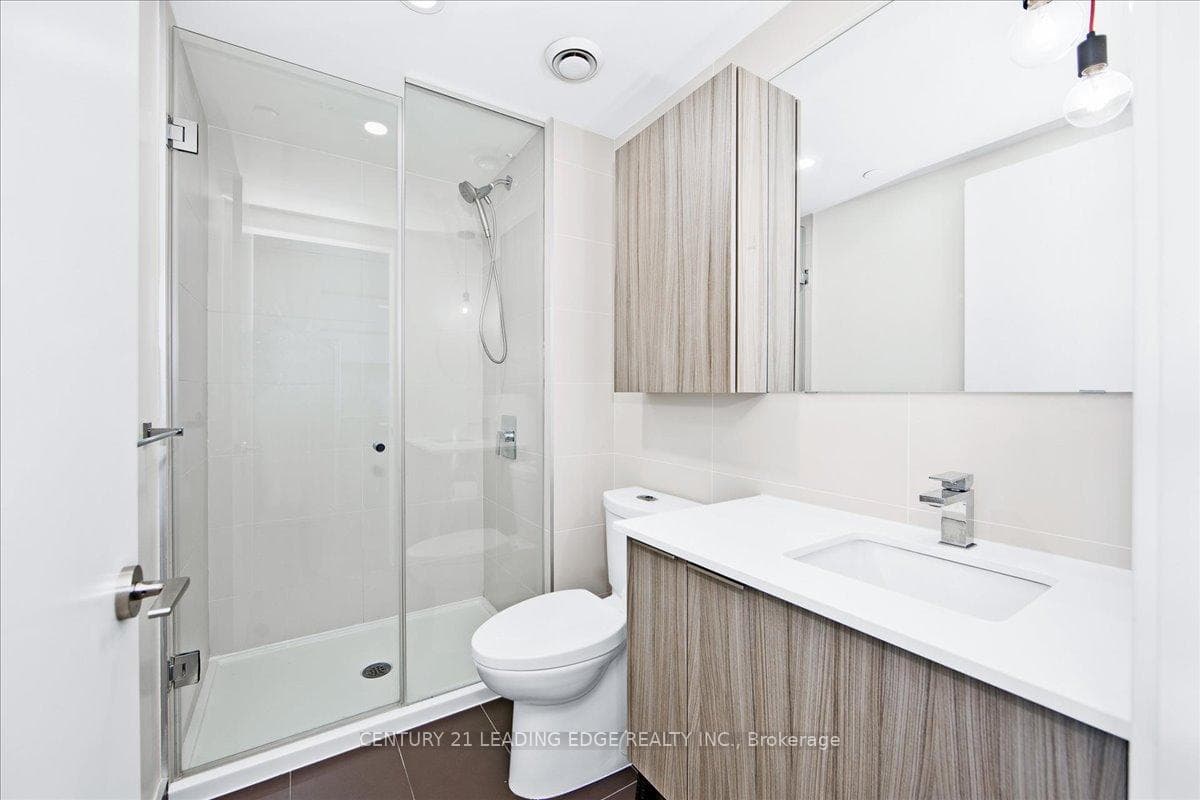 Full Washroom #2