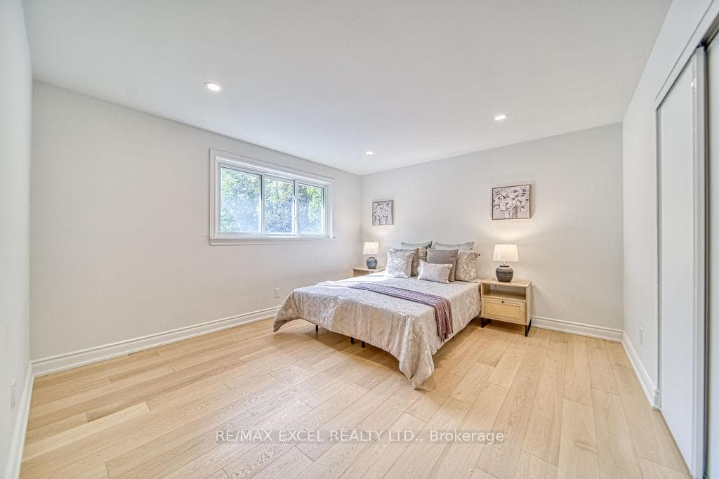 24 Bridlewood Boulevard photo 20