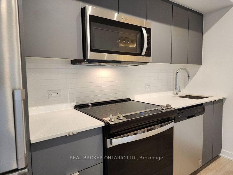 30 Tretti Way Unit 905 photo 2